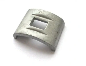 Příchytka LUK pro plotový panel, zinková + šroub TEX 6,3mm